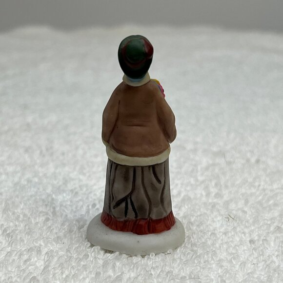 Dept 56 Chelsea Lane Shoppers - Woman - Dickens Village Loose Figurine 1993 - Picture 5 of 6